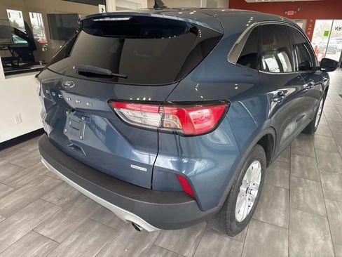 Used 2020 Ford Escape SE FWD image 11
