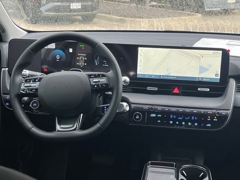 New 2026 Hyundai Ioniq 5 SE image 18