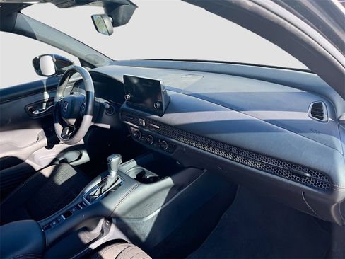 Used 2023 Honda HR-V Sport image 27