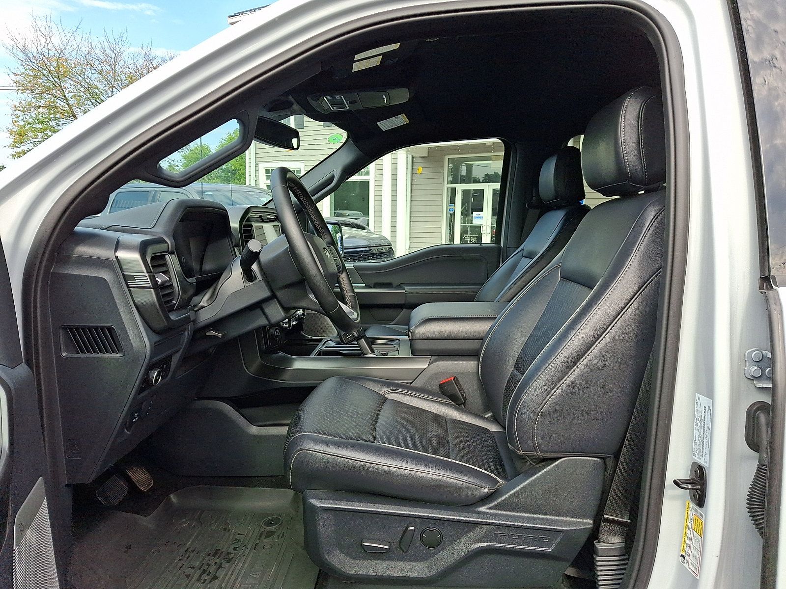 Certified 2025 Ford F150 Lariat w/ Equipment Group 501A Mid AWD/4WD image 14