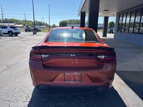 Used 2022 Dodge Charger R/T w/ Driver Convenience Group image 9