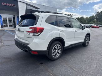 Used 2023 Subaru Forester Premium AWD/4WD video 3