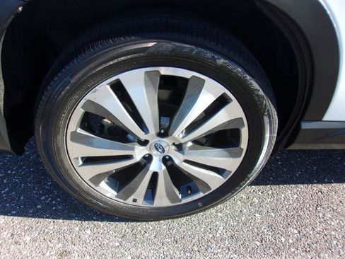 Used 2019 Subaru Ascent Limited w/ Popular Package #3 image 11