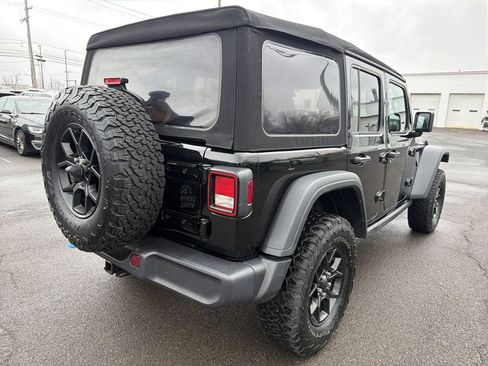 Used 2024 Jeep Wrangler Unlimited image 6