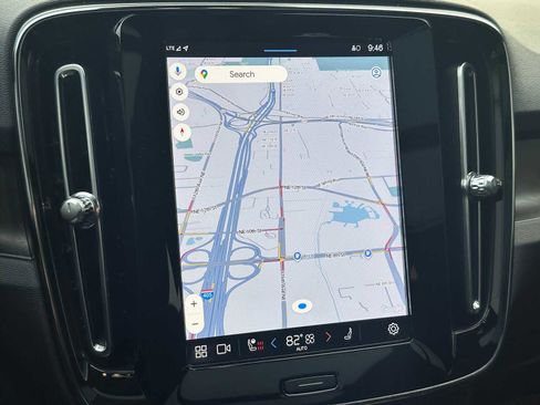 Certified 2023 Volvo XC40 Recharge Ultimate image 27