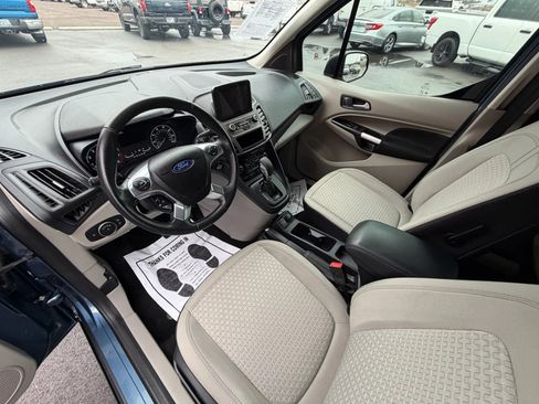 Used 2022 Ford Transit Connect XLT FWD image 6