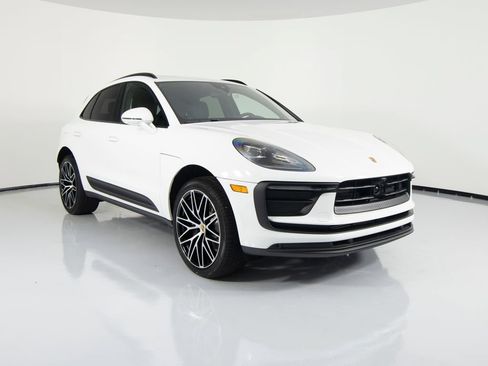 New 2026 Porsche Macan AWD/4WD image 12