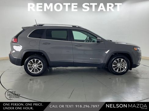 Used 2021 Jeep Cherokee Latitude Lux w/ Sun & Sound Group image 5