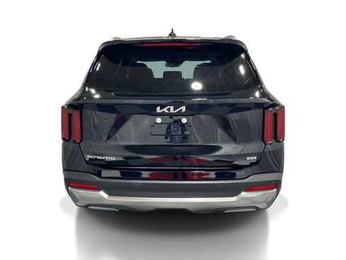 New 2026 Kia Sorento S AWD/4WD image 3