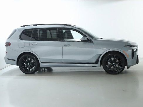 Certified 2024 BMW X7 xDrive40i w/ M Sport Package image 10