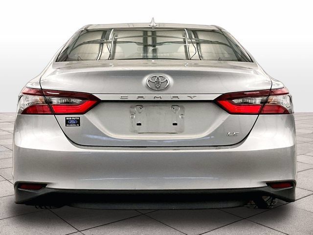 Used 2021 Toyota Camry LE FWD image 4