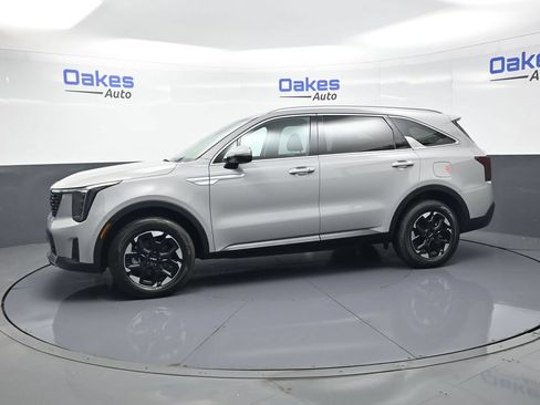 Used 2026 Kia Sorento S AWD/4WD image 5