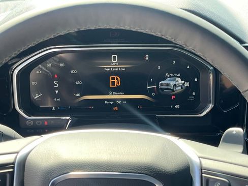 New 2026 GMC Sierra 1500 SLT image 16