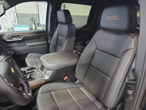 New 2026 Chevrolet Silverado 1500 High Country AWD/4WD image 17