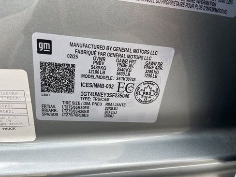Used 2025 GMC Sierra 3500 Denali image 21