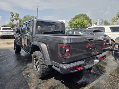 Used 2024 Jeep Gladiator Rubicon AWD/4WD image 4