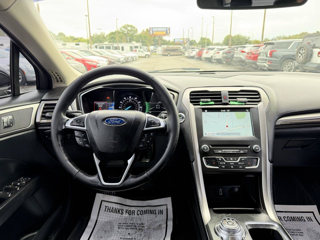 Used 2017 Ford Fusion SE w/ Fusion SE Technology Package FWD image 18