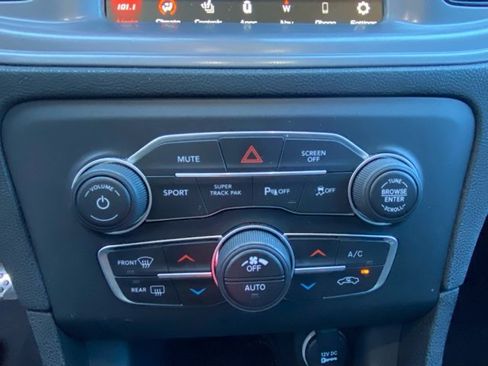 Used 2023 Dodge Charger R/T w/ Blacktop Package image 21