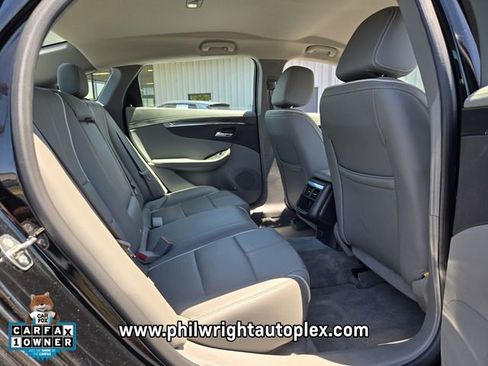 Used 2015 Chevrolet Impala LTZ FWD image 19