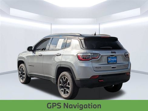 Used 2021 Jeep Compass Trailhawk w/ Sun and Sound Group AWD/4WD image 3