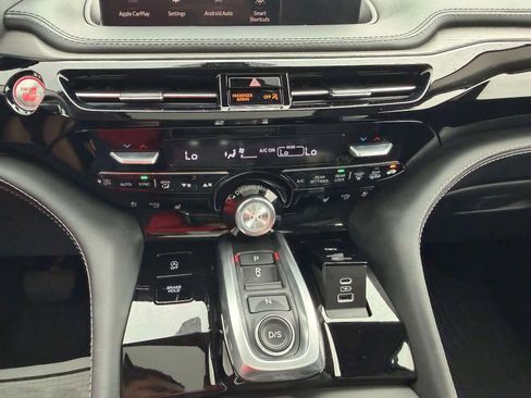 Used 2024 Acura MDX SH-AWD w/ Advance Package image 24