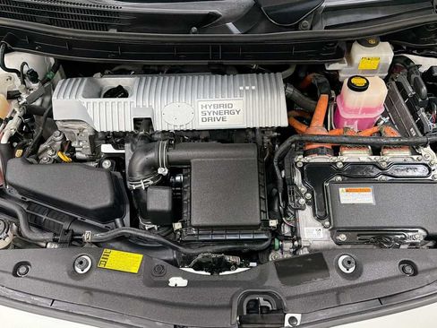 Used 2013 Toyota Prius Three FWD image 30