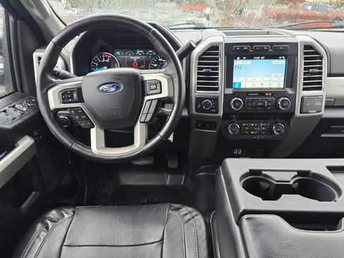 Used 2017 Ford F250 Lariat w/ Lariat Value Package AWD/4WD image 17