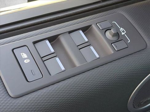 New 2026 Land Rover Discovery Dynamic SE AWD/4WD image 10