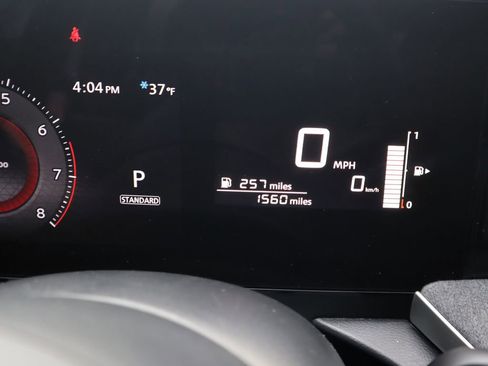 Used 2025 Nissan Kicks SV image 21