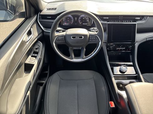 New 2025 Jeep Grand Cherokee Laredo X image 14