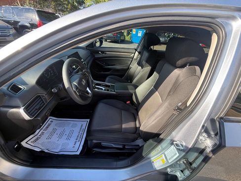 Used 2021 Honda Accord LX image 10