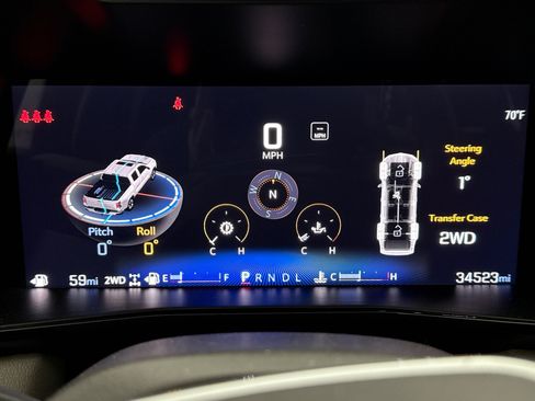 Used 2024 Chevrolet Colorado ZR2 w/ ZR2 Convenience Package III image 9