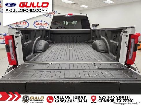 Used 2024 Ford F350 Platinum w/ FX4 Off-Road Package image 11