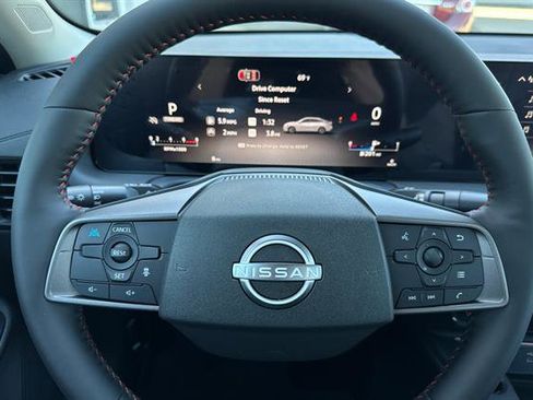 New 2026 Nissan Sentra SR w/ SR Premium Package FWD image 24