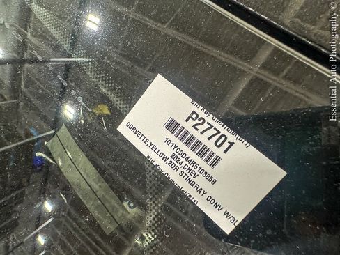 Used 2024 Chevrolet Corvette Stingray Premium Conv w/ Z51 Performance Package image 27