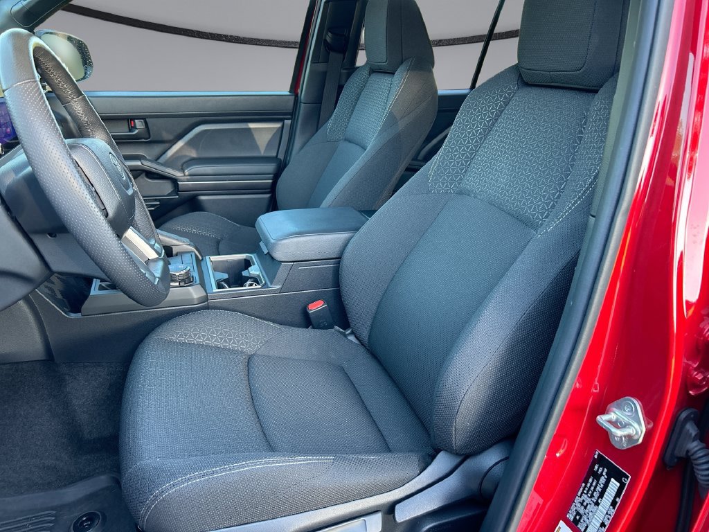 Certified 2025 Toyota 4Runner SR5 AWD/4WD image 11