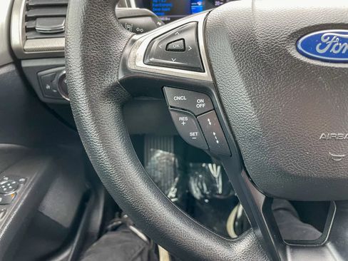 Used 2020 Ford Fusion SE FWD image 28