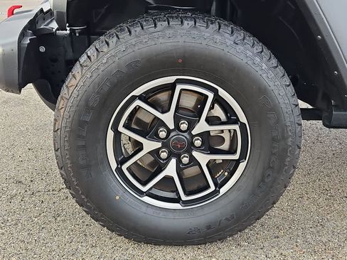 Used 2024 Jeep Wrangler Unlimited Rubicon image 14