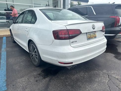 Used 2016 Volkswagen Jetta Sport FWD image 11