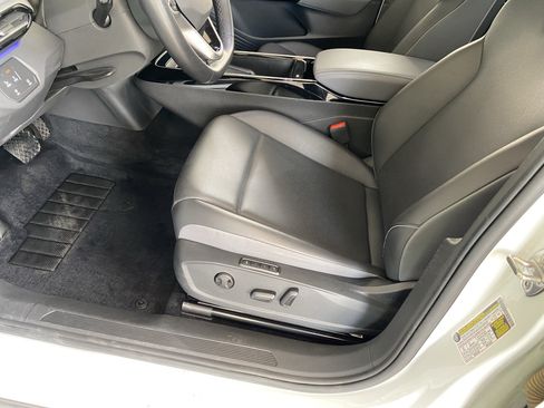 Used 2023 Volkswagen ID.4 Pro S RWD image 25
