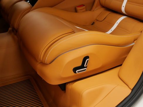 Used 2025 Ferrari Purosangue AWD/4WD image 32