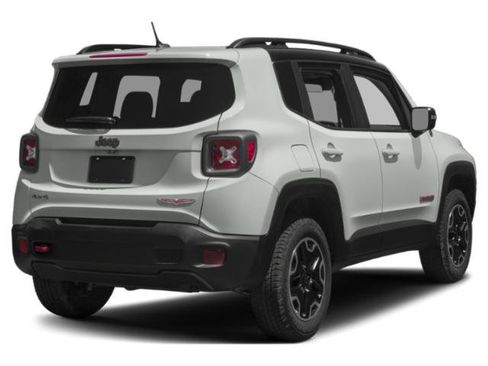 Used 2018 Jeep Renegade Trailhawk AWD/4WD image 5