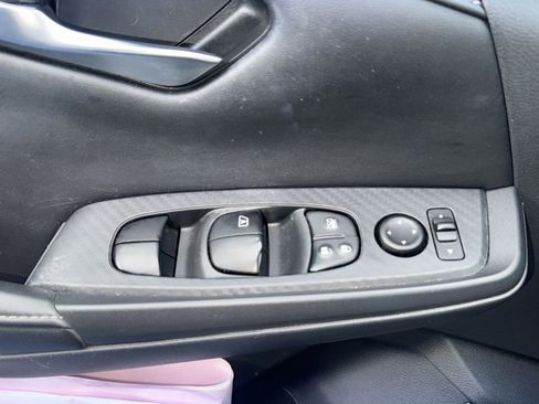 Used 2021 Nissan Sentra SV image 17