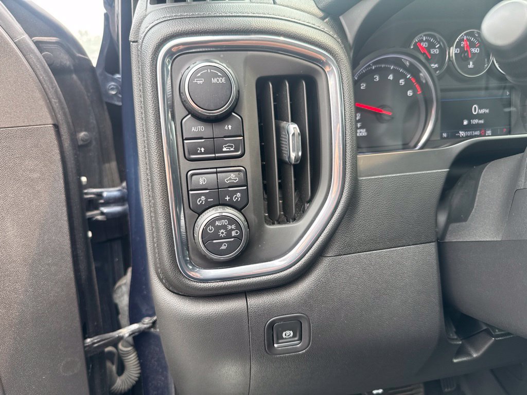 Used 2020 Chevrolet Silverado 1500 RST w/ All-Star Edition AWD/4WD image 31