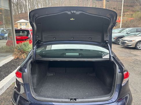 Used 2025 Toyota Corolla LE image 30