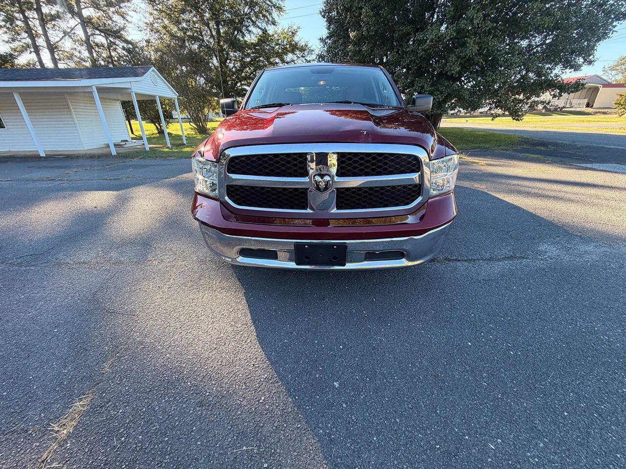 Used 2021 RAM 1500 Classic SLT RWD image 4