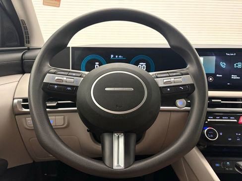 Used 2026 Hyundai Tucson SEL FWD image 4