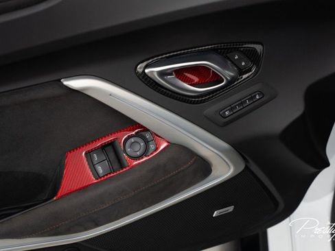 Used 2022 Chevrolet Camaro ZL1 image 31