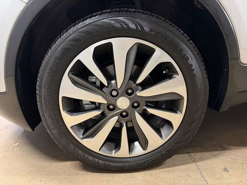 Used 2017 Buick Encore Preferred image 29