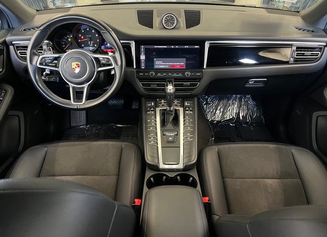 Used 2021 Porsche Macan AWD/4WD image 34